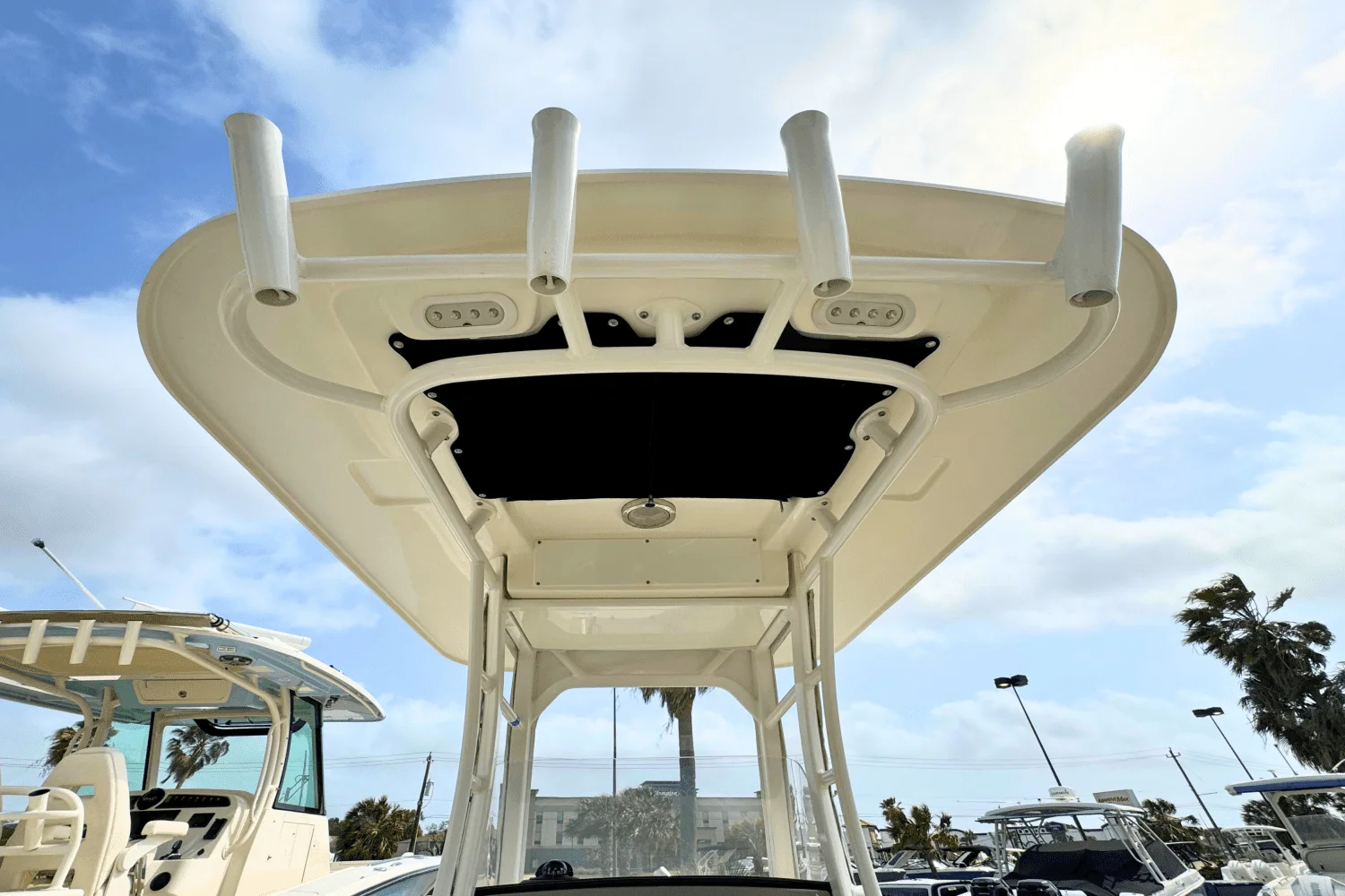 2017 Boston Whaler 230 Outrage Image Thumbnail #6