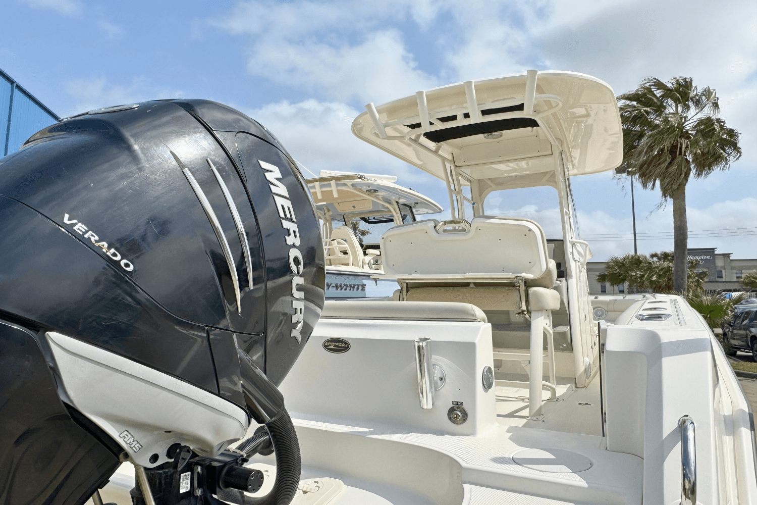 2017 Boston Whaler 230 Outrage Image Thumbnail #1