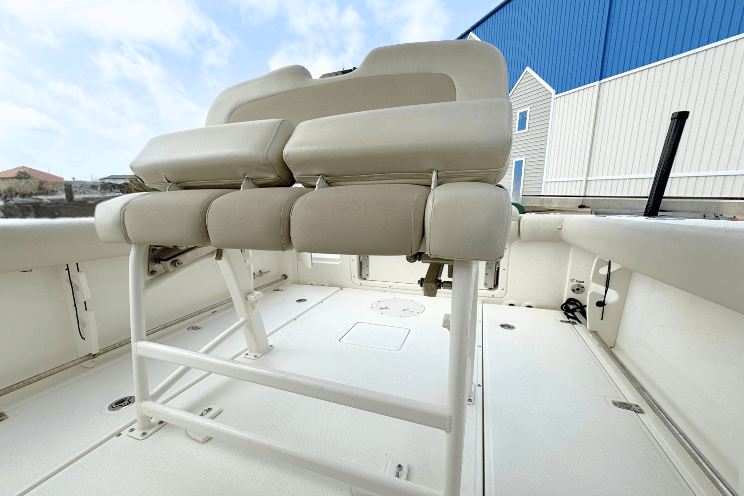 2017 Boston Whaler 230 Outrage Image Thumbnail #8