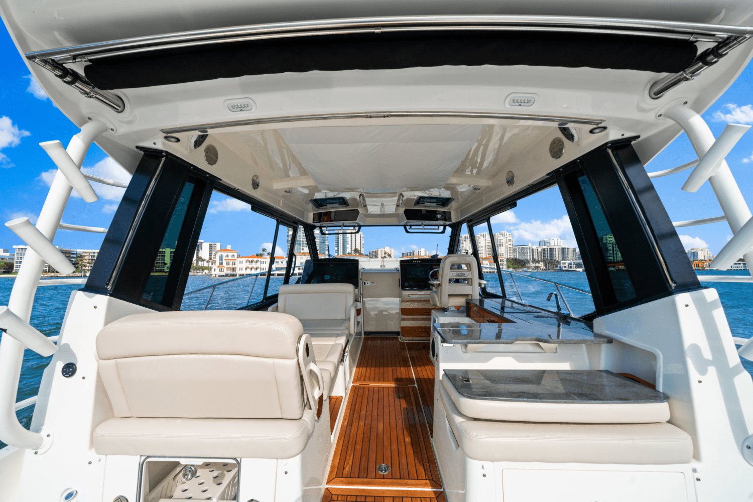 2022 Boston Whaler 405 CONQUEST Image Thumbnail #40