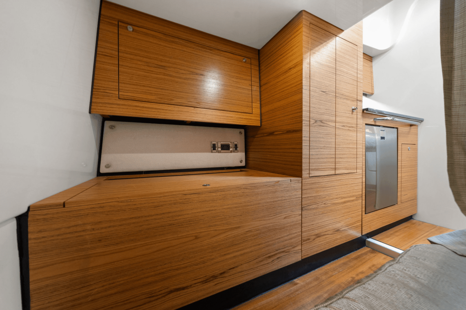 2022 Boston Whaler 405 CONQUEST Image Thumbnail #65