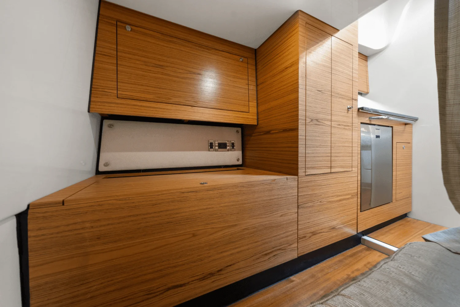 2022 Boston Whaler 405 CONQUEST Image Thumbnail #65