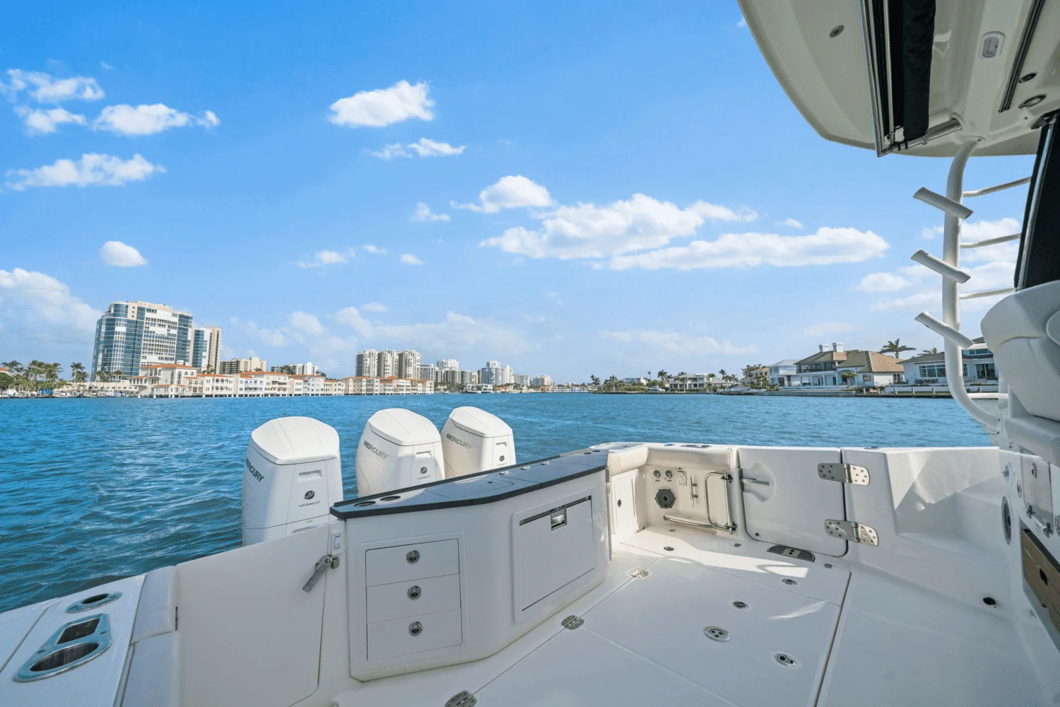 2022 Boston Whaler 405 CONQUEST Image Thumbnail #47