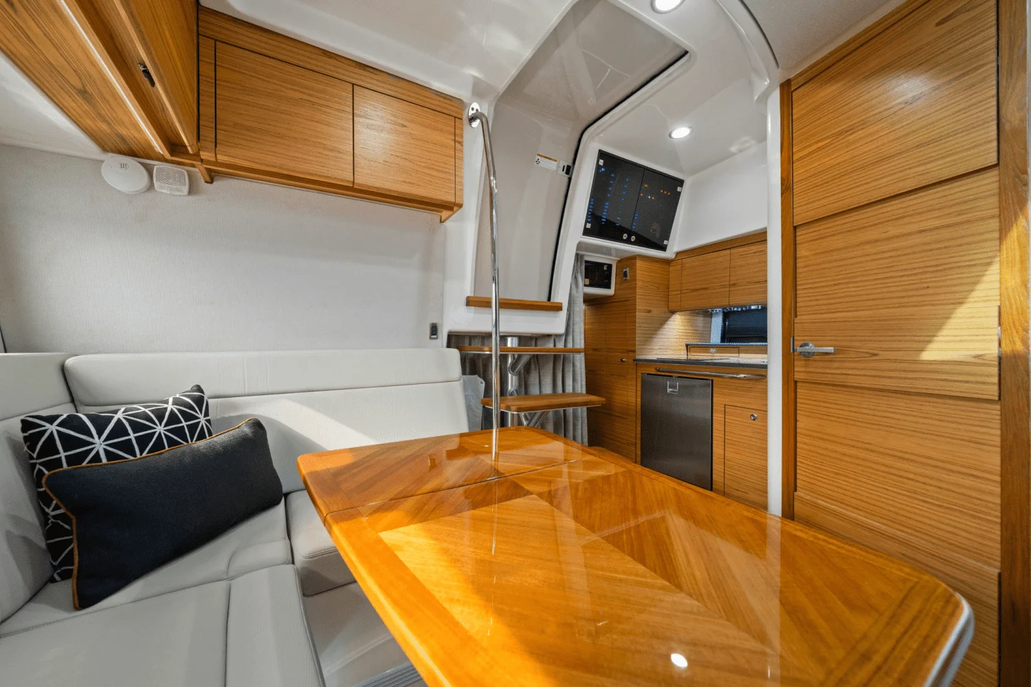 2022 Boston Whaler 405 CONQUEST Image Thumbnail #53