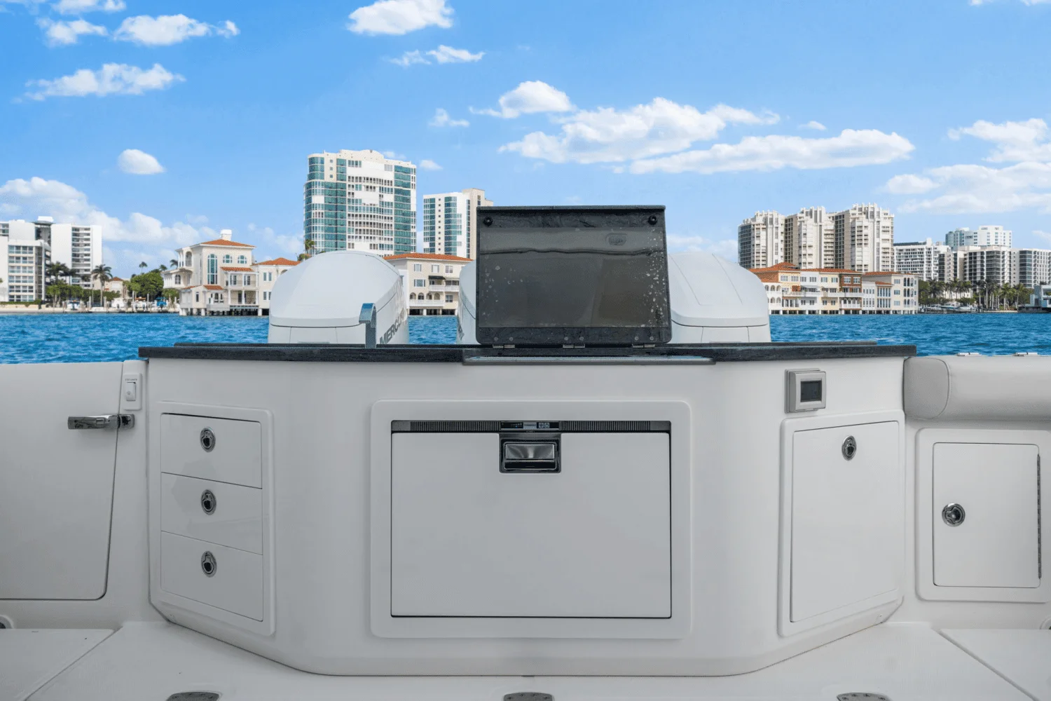 2022 Boston Whaler 405 CONQUEST Image Thumbnail #43