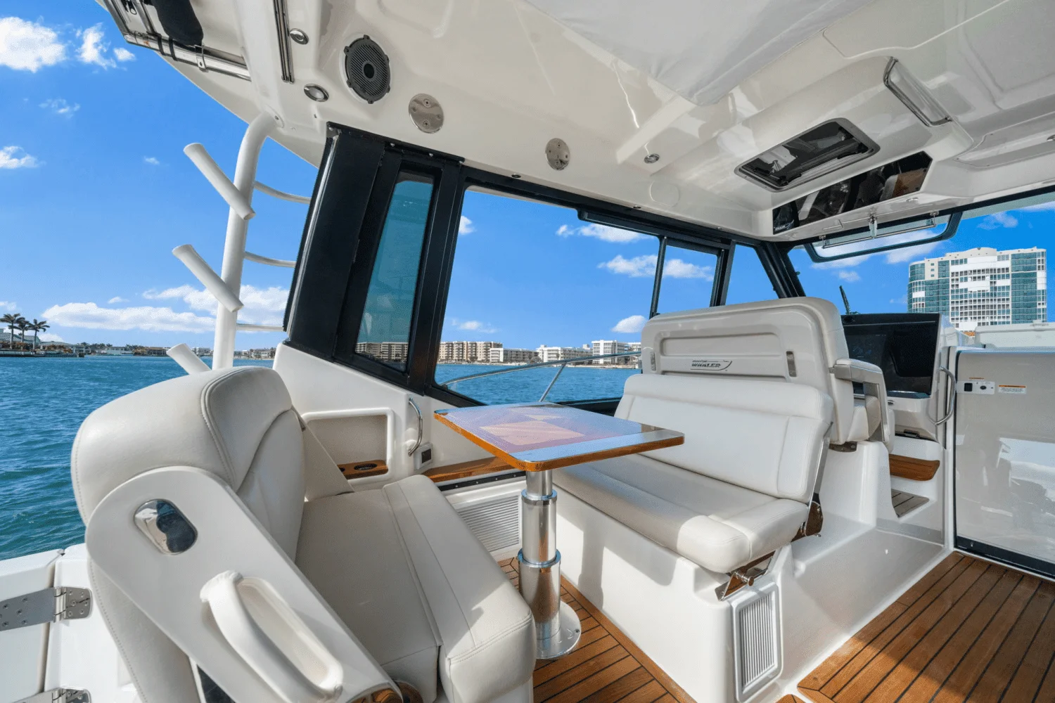 2022 Boston Whaler 405 CONQUEST Image Thumbnail #35