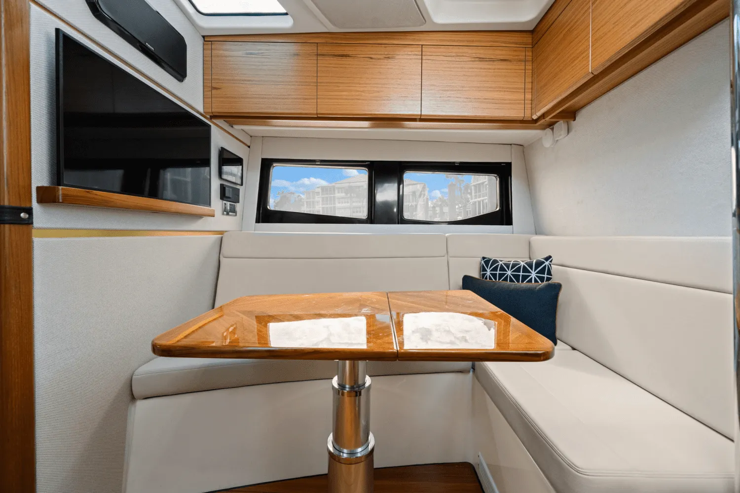 2022 Boston Whaler 405 CONQUEST Image Thumbnail #51