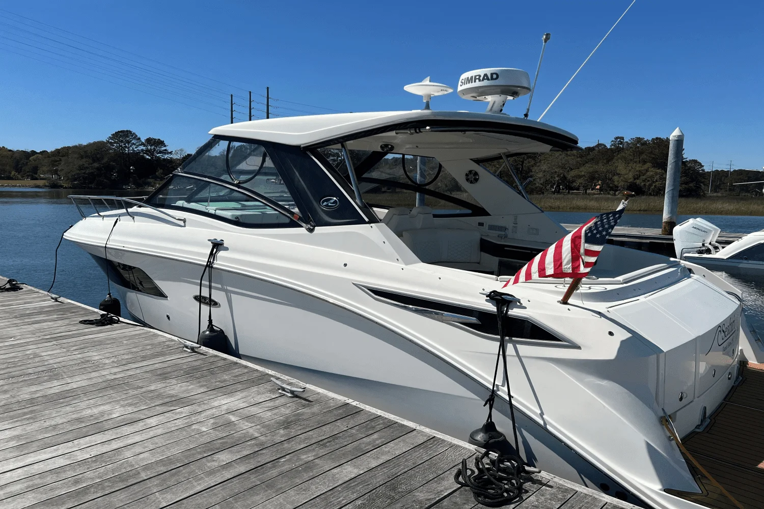 2020 Sea Ray 320 SUNDANCER Image Thumbnail #2