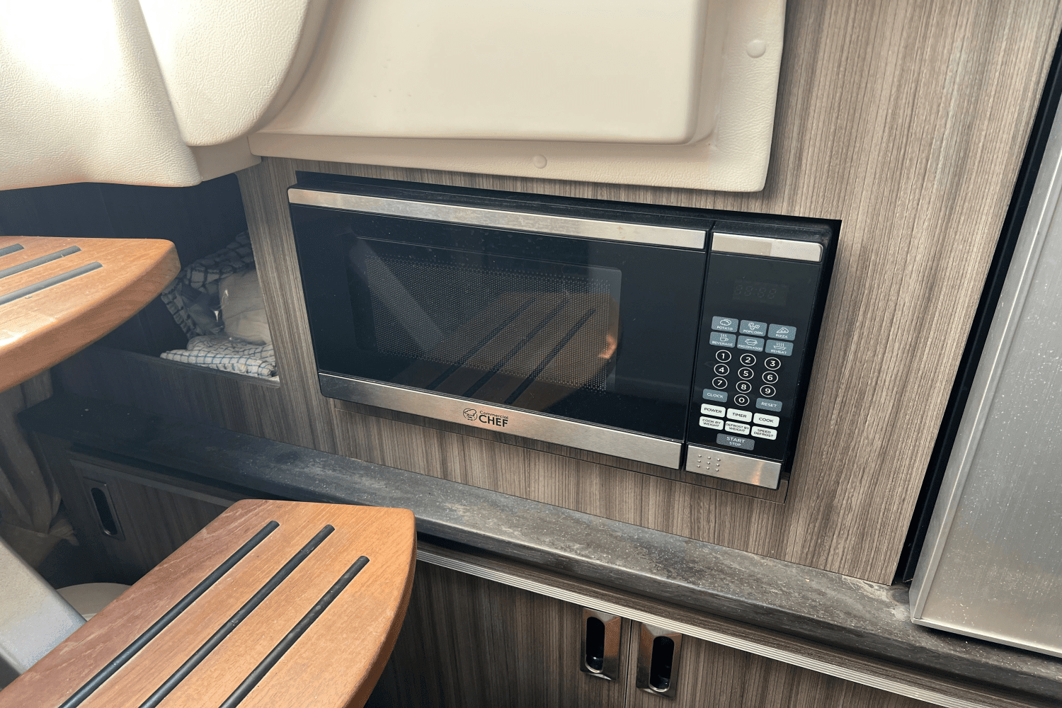 2020 Sea Ray 320 SUNDANCER Image Thumbnail #25