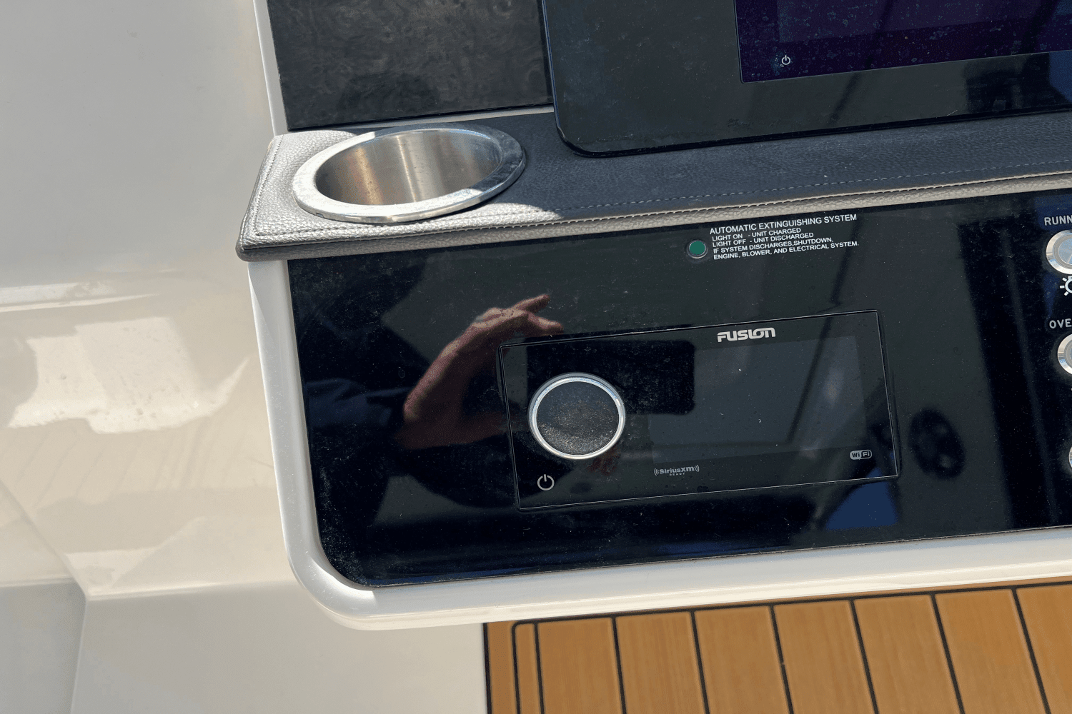 2020 Sea Ray 320 SUNDANCER Image Thumbnail #22