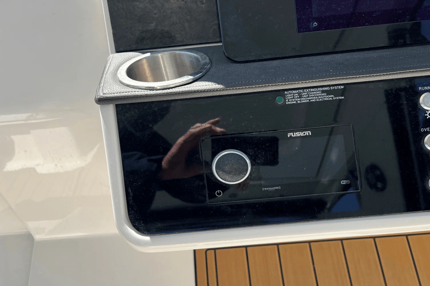 2020 Sea Ray 320 SUNDANCER Image Thumbnail #22