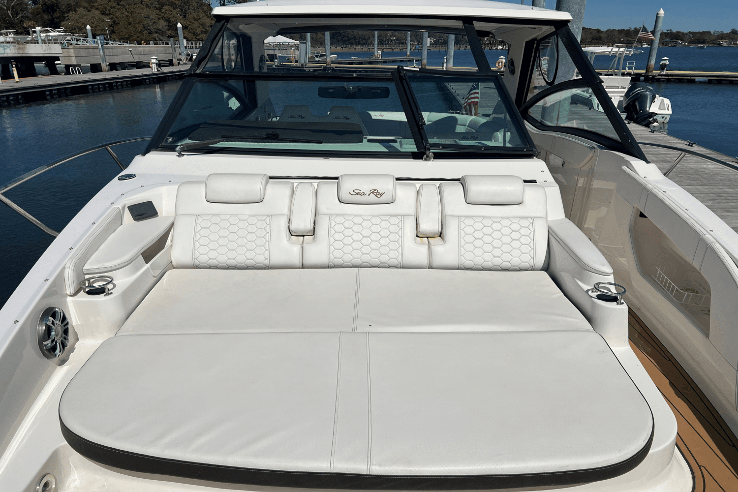 2020 Sea Ray 320 SUNDANCER Image Thumbnail #31