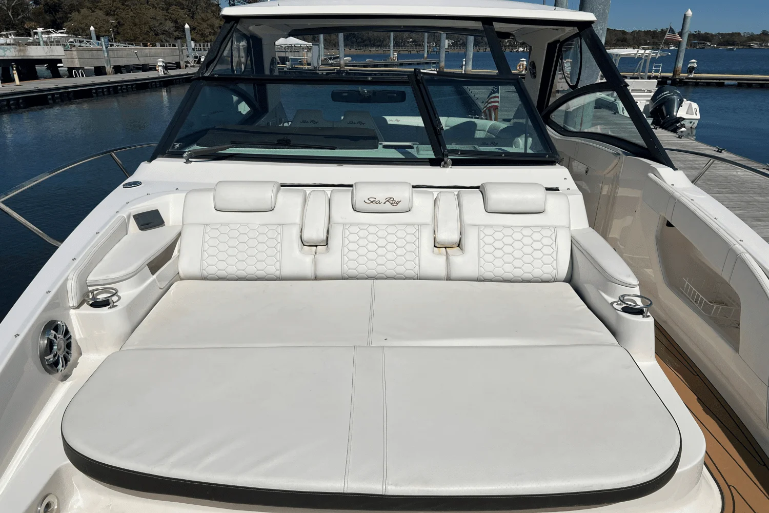 2020 Sea Ray 320 SUNDANCER Image Thumbnail #31