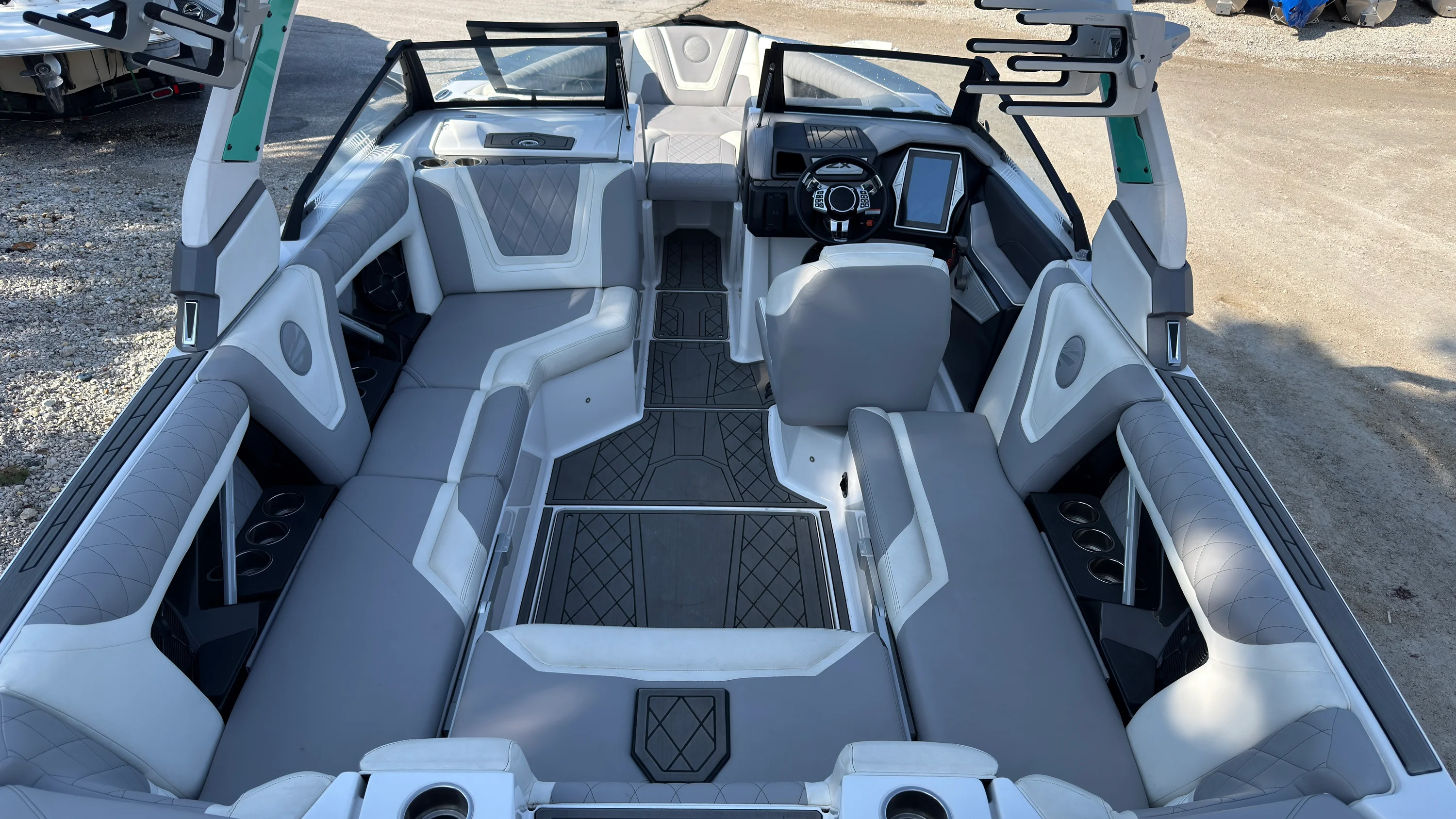 2025 Harris 230 Cruiser Image Thumbnail #13