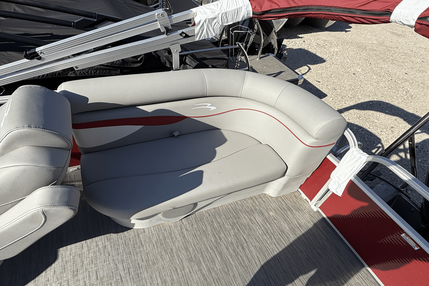 2023 Bennington 20SVSR Image Thumbnail #7