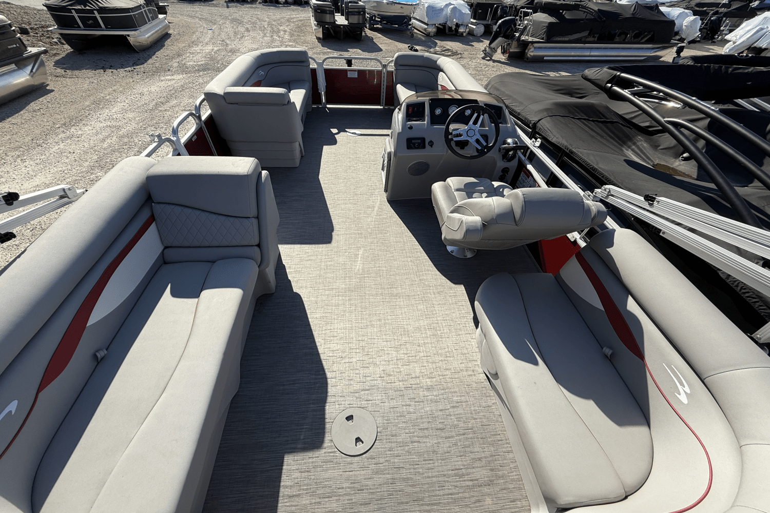 2023 Bennington 20SVSR Image Thumbnail #10