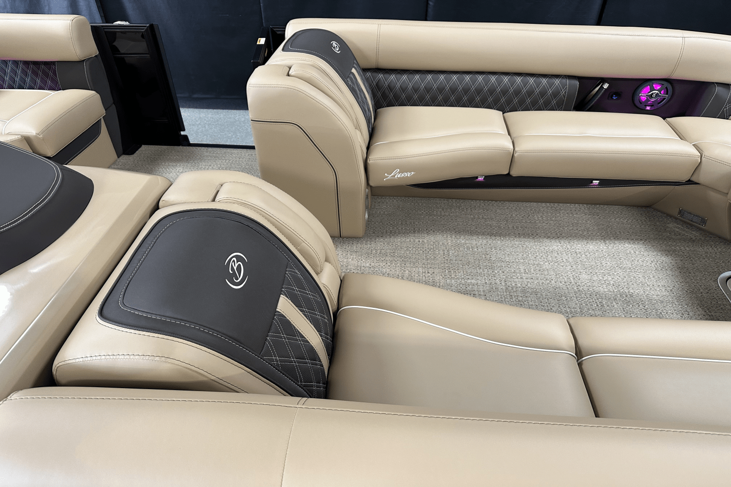 2025 Barletta Lusso Image Thumbnail #11
