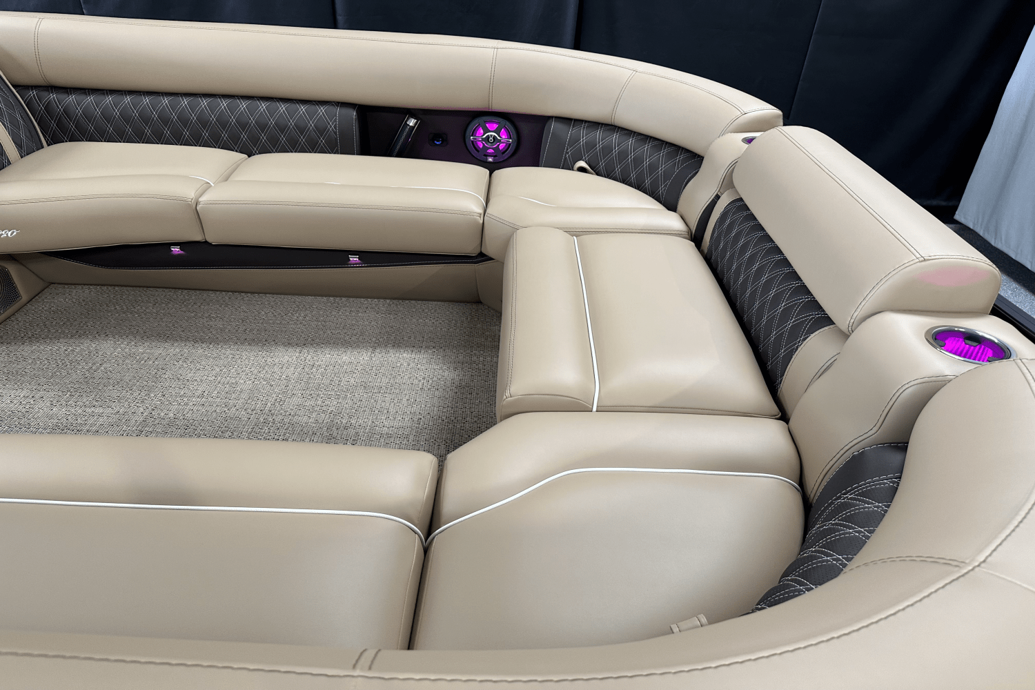 2025 Barletta Lusso Image Thumbnail #12