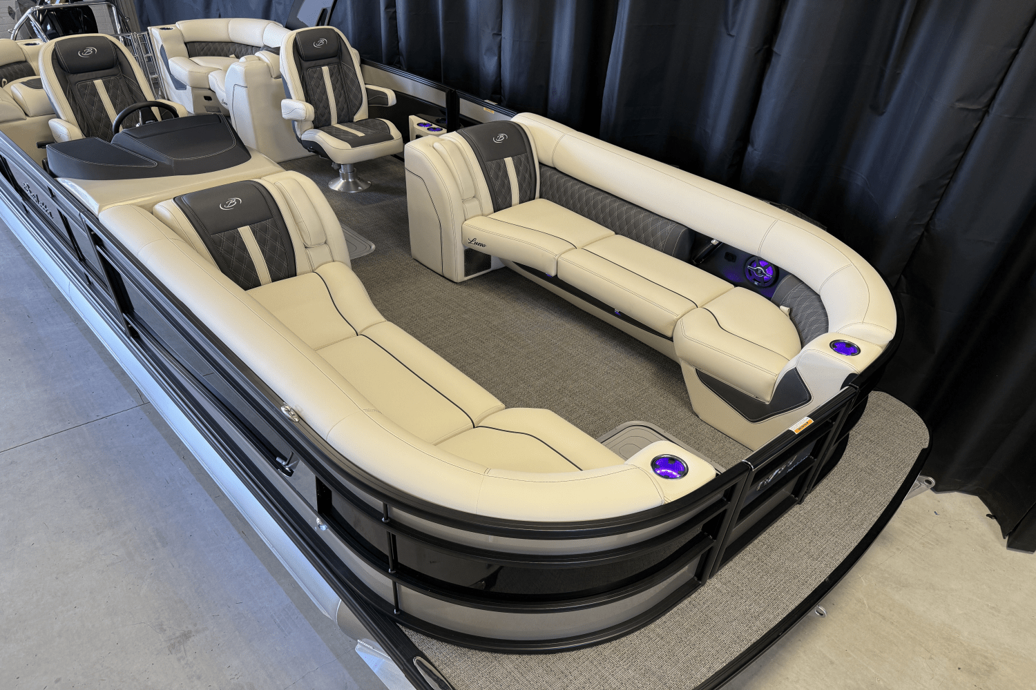2025 Barletta Lusso Image Thumbnail #10