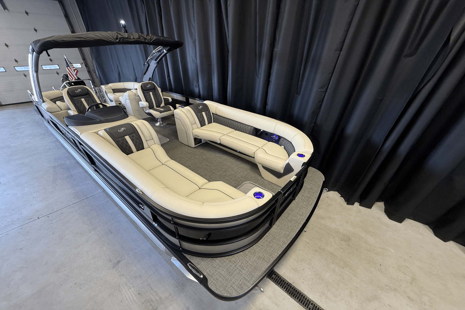 2025 Barletta Lusso Image Thumbnail #11