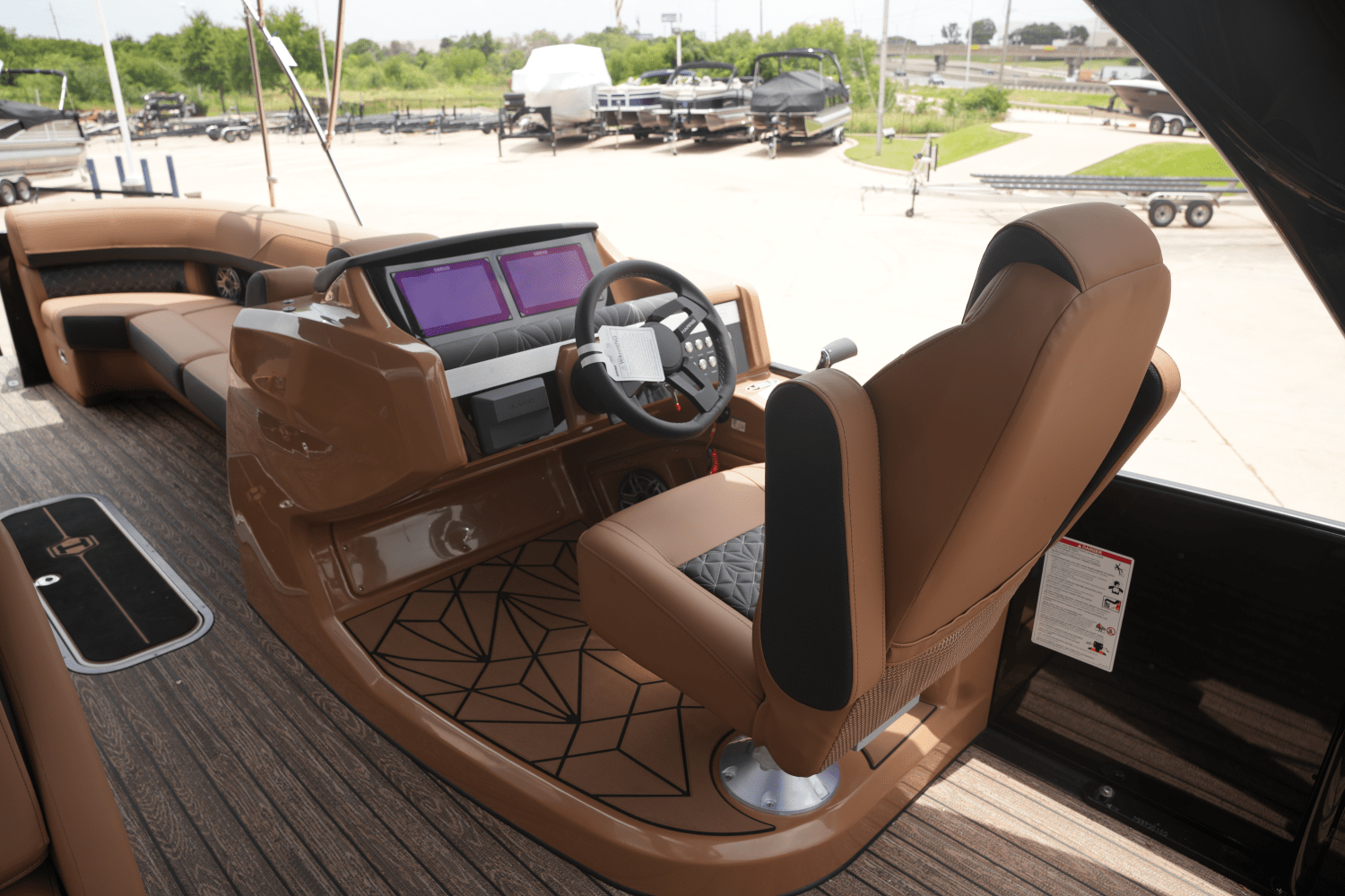 2025 Harris Grand Mariner 250 Image Thumbnail #16