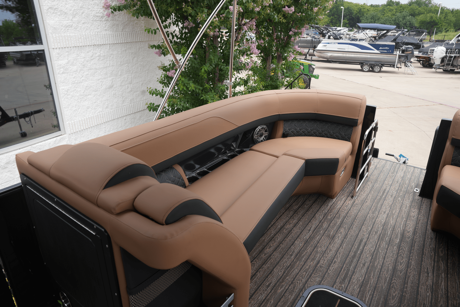 2025 Harris Grand Mariner 250 Image Thumbnail #22