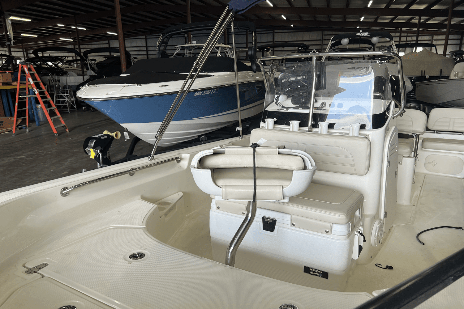 2023 Boston Whaler 17 MONTAUK Image Thumbnail #8