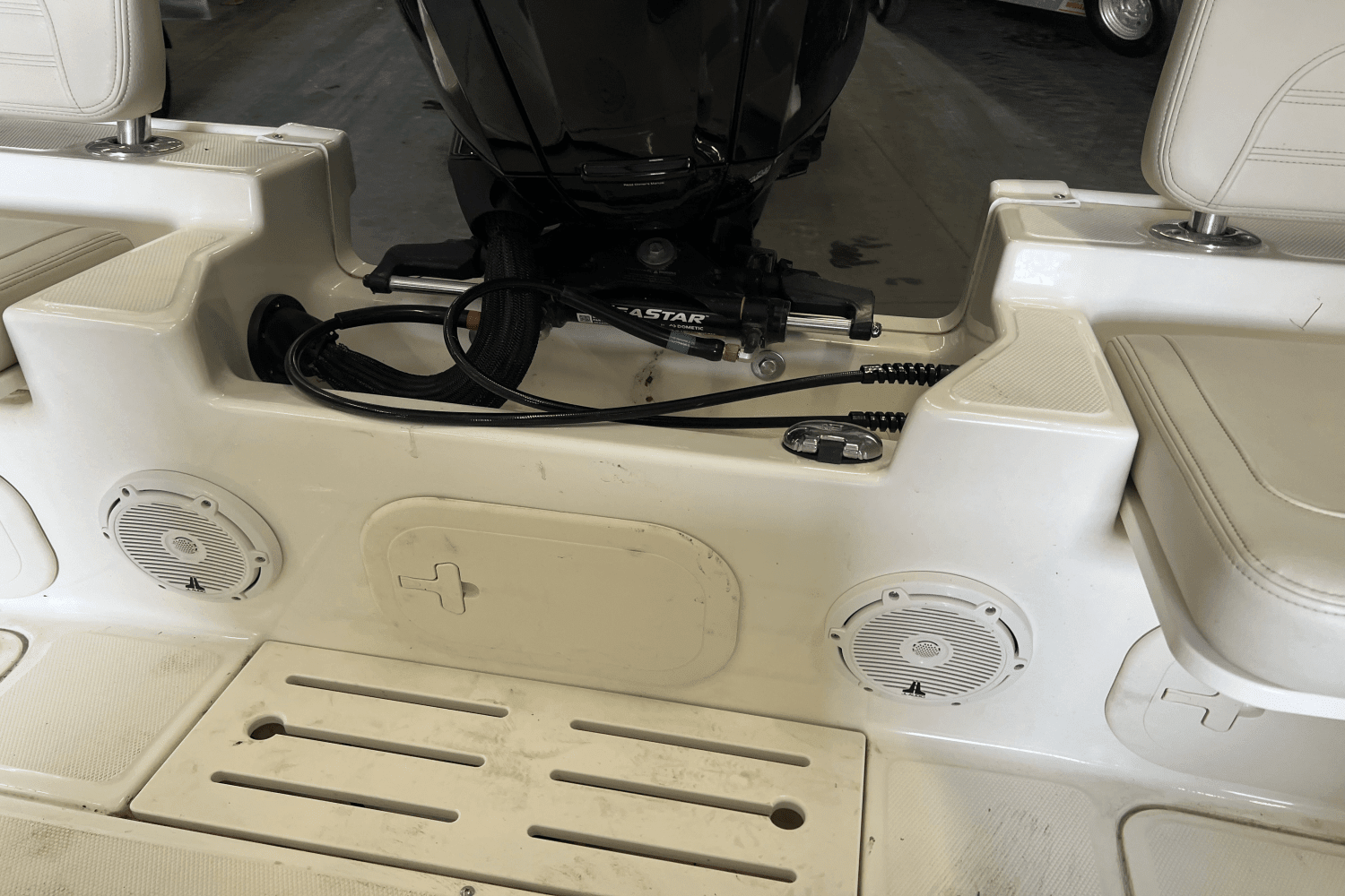 2023 Boston Whaler 17 MONTAUK Image Thumbnail #13