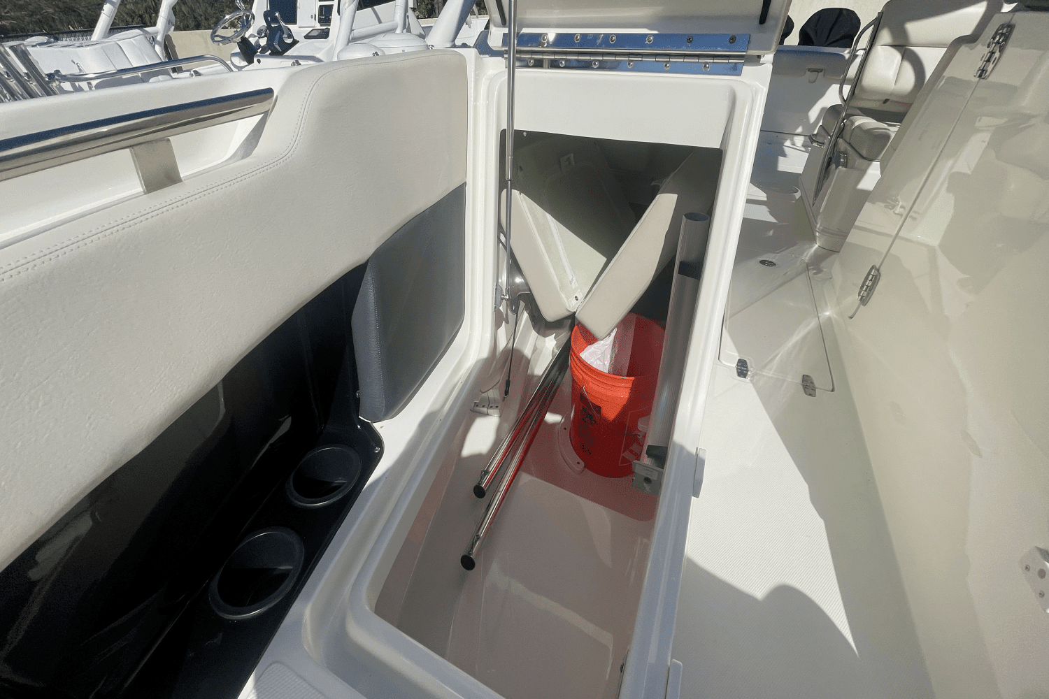 2019 Boston Whaler 270 VANTAGE Image Thumbnail #21
