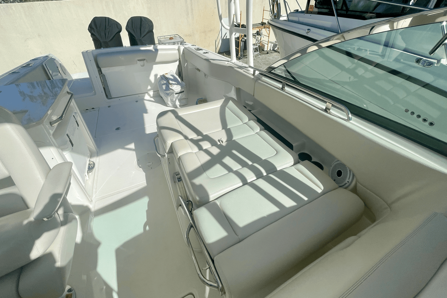 2019 Boston Whaler 270 VANTAGE Image Thumbnail #44