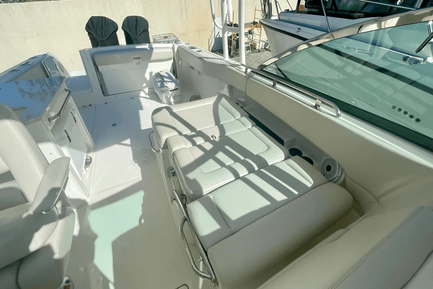 2019 Boston Whaler 270 VANTAGE Image Thumbnail #44