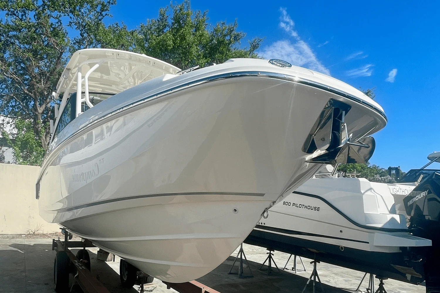 2019 Boston Whaler 270 VANTAGE Image Thumbnail #1