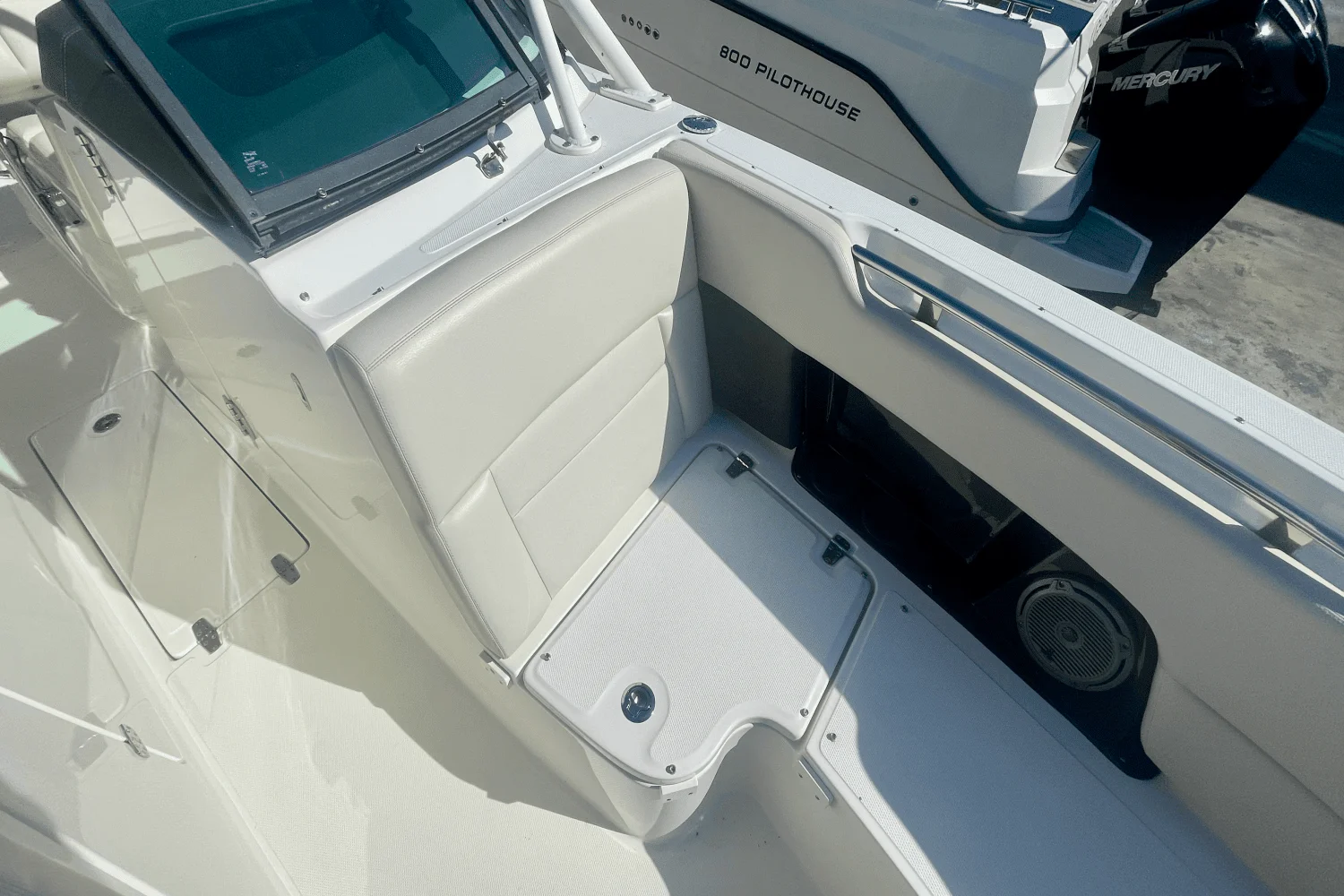 2019 Boston Whaler 270 VANTAGE Image Thumbnail #23