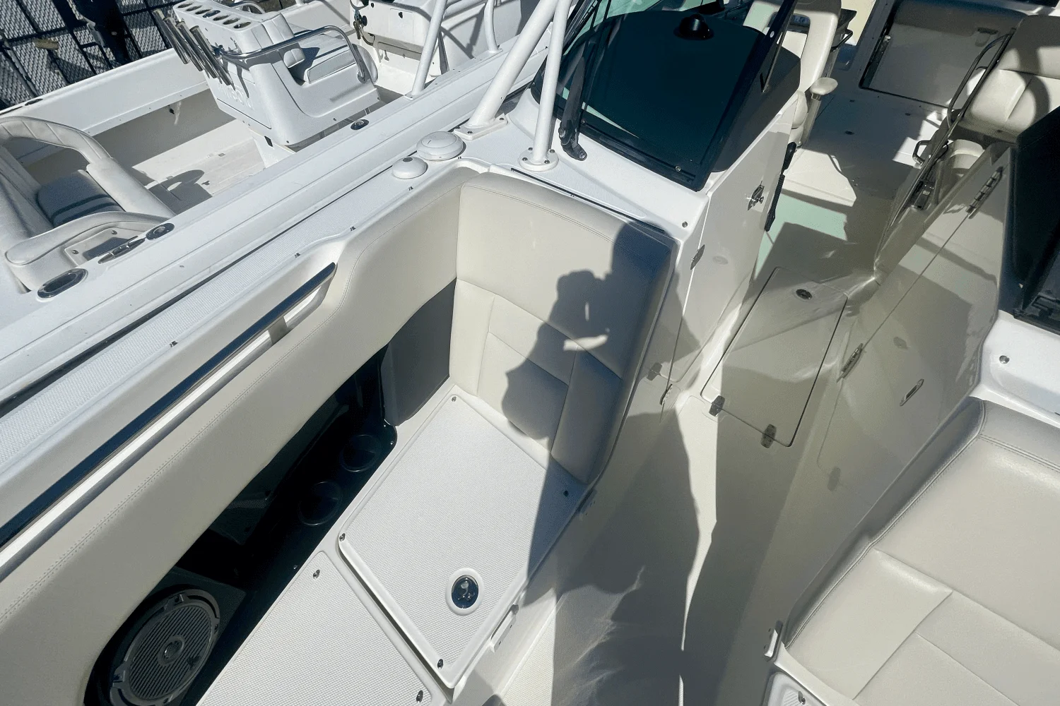 2019 Boston Whaler 270 VANTAGE Image Thumbnail #24