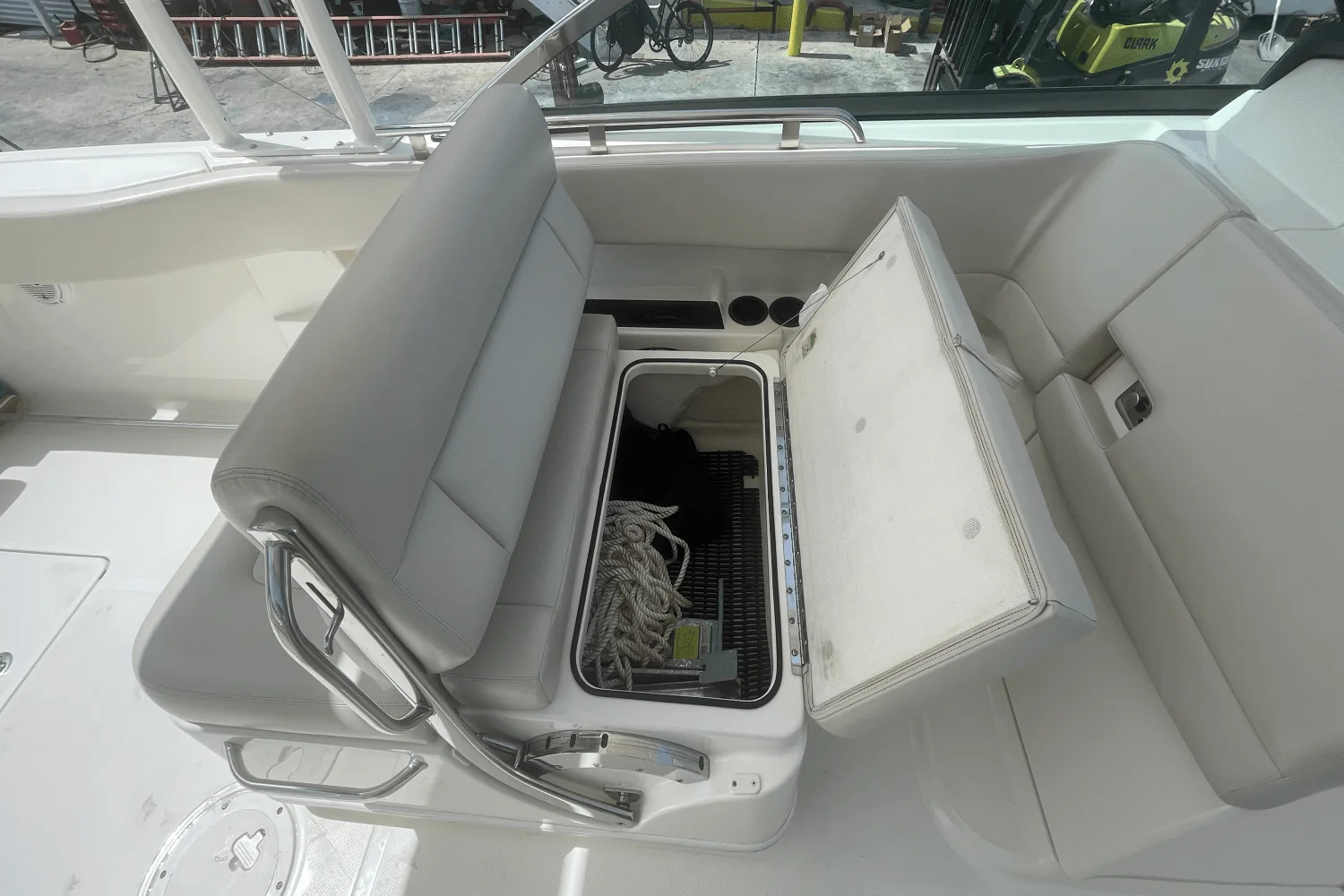 2019 Boston Whaler 270 VANTAGE Image Thumbnail #47