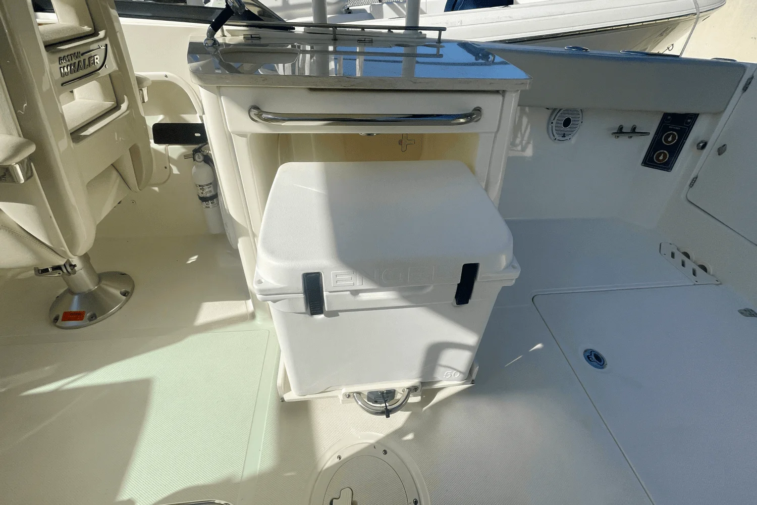 2019 Boston Whaler 270 VANTAGE Image Thumbnail #64
