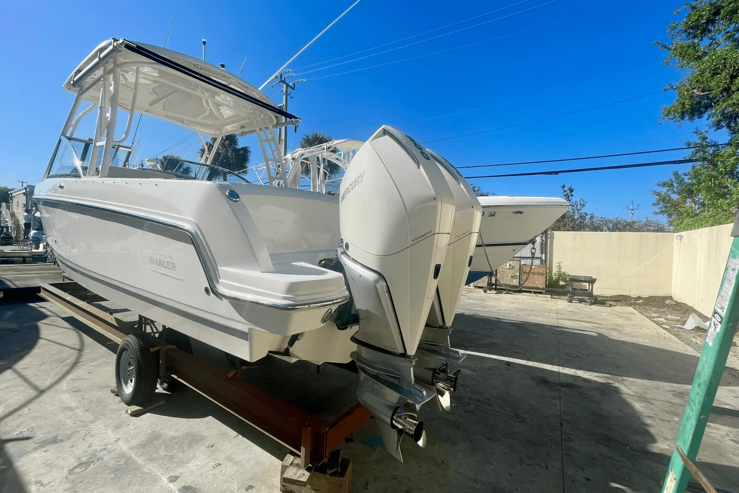 2019 Boston Whaler 270 VANTAGE Image Thumbnail #8