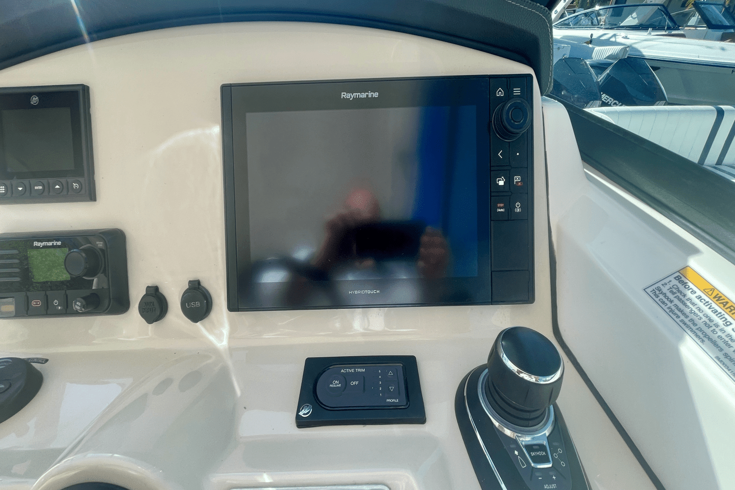 2019 Boston Whaler 270 VANTAGE Image Thumbnail #38