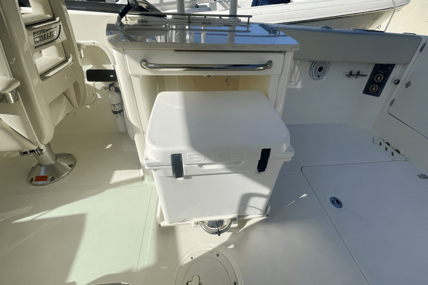2019 Boston Whaler 270 VANTAGE Image Thumbnail #62