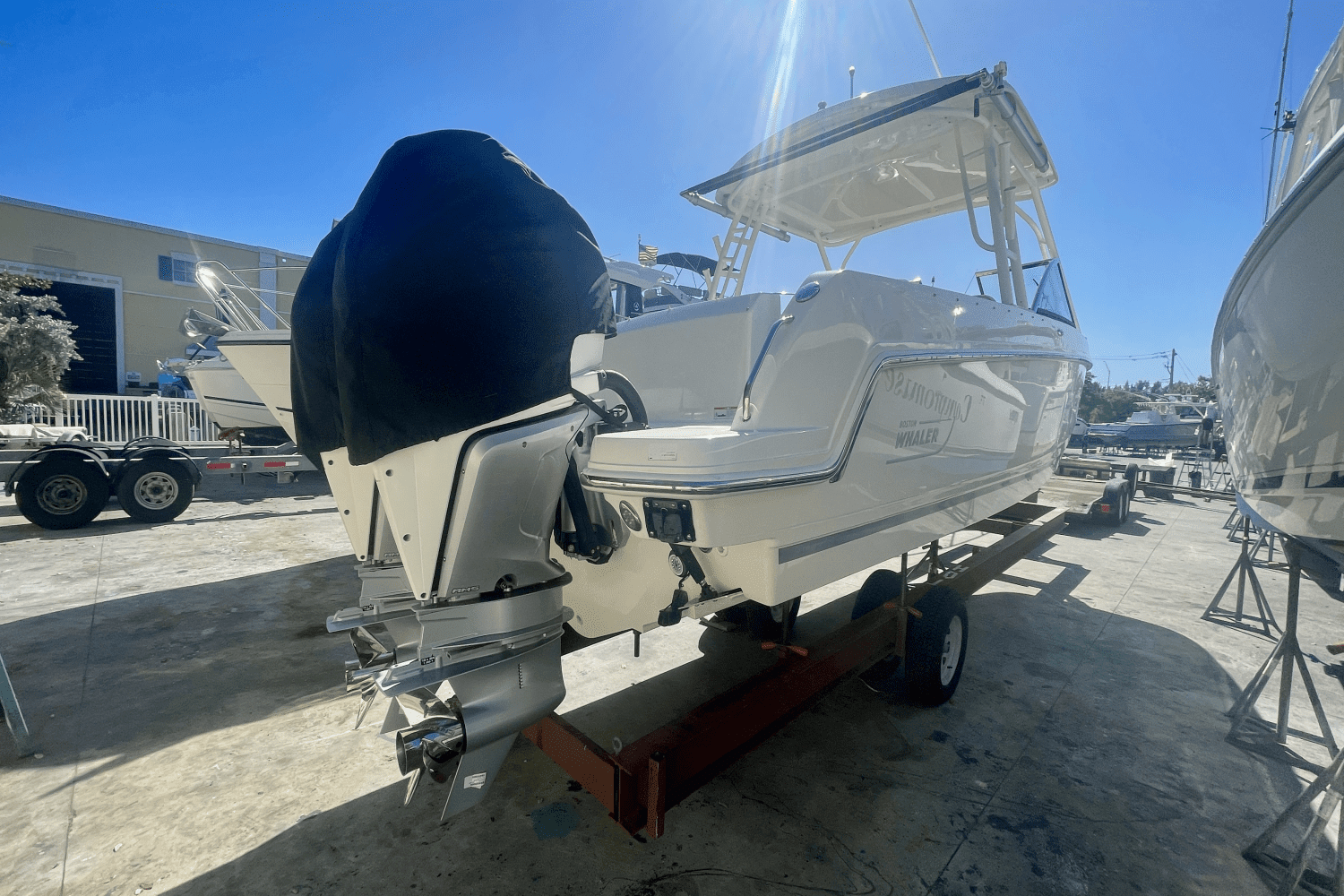 2019 Boston Whaler 270 VANTAGE Image Thumbnail #4