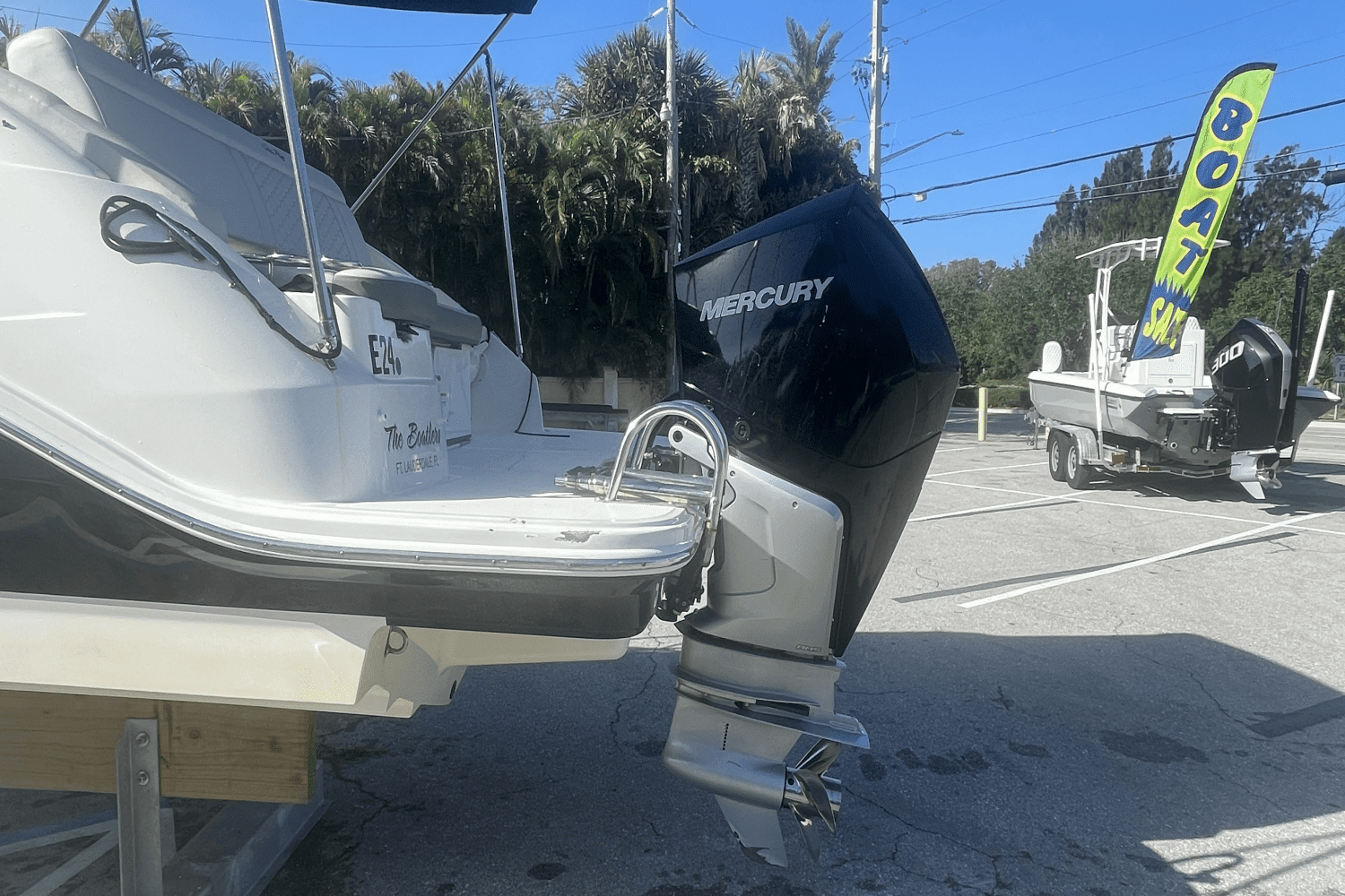 2020 Sea Ray 250 SDX OB Image Thumbnail #3