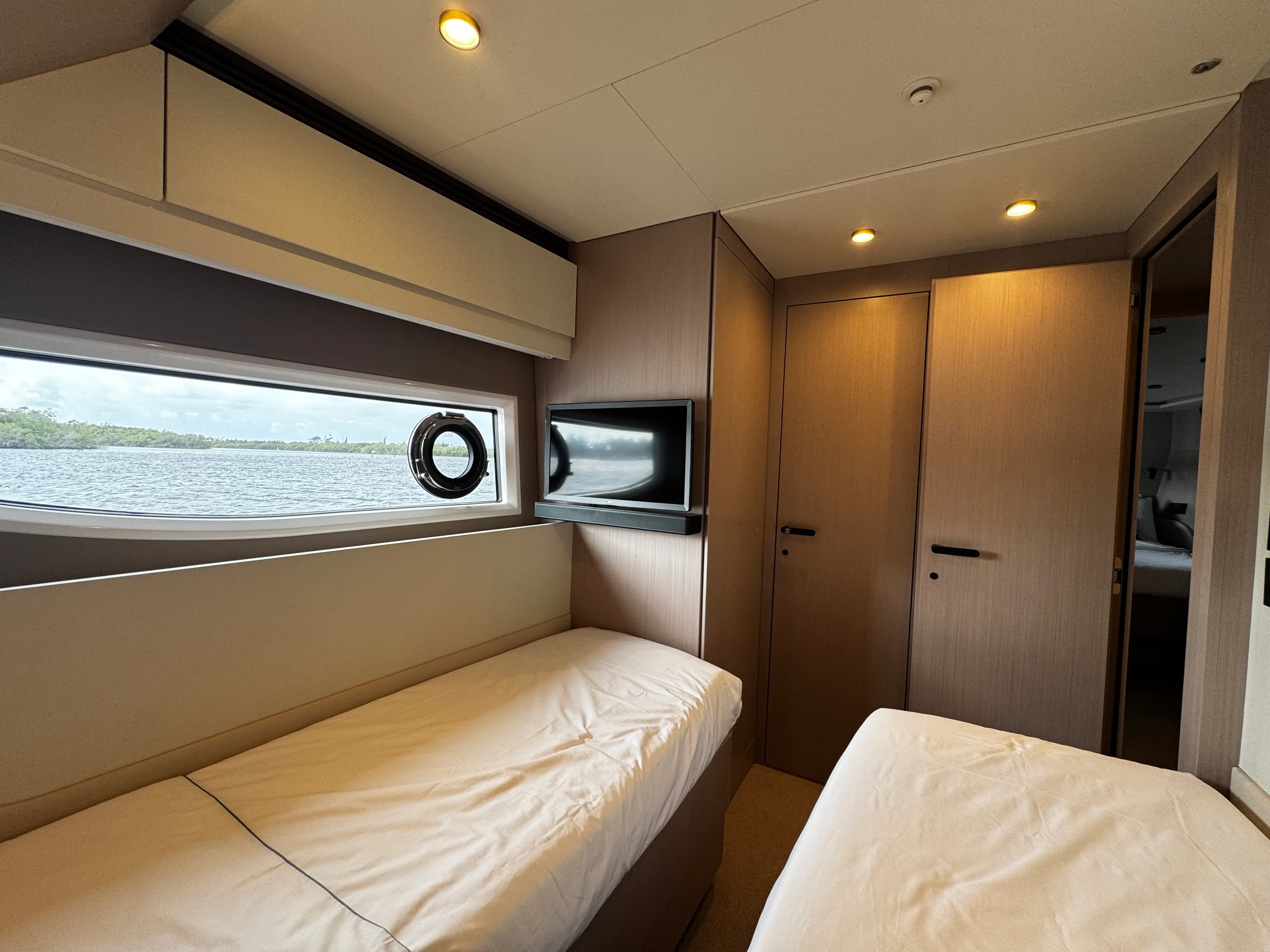 2026 Azimut S7 Image Thumbnail #36