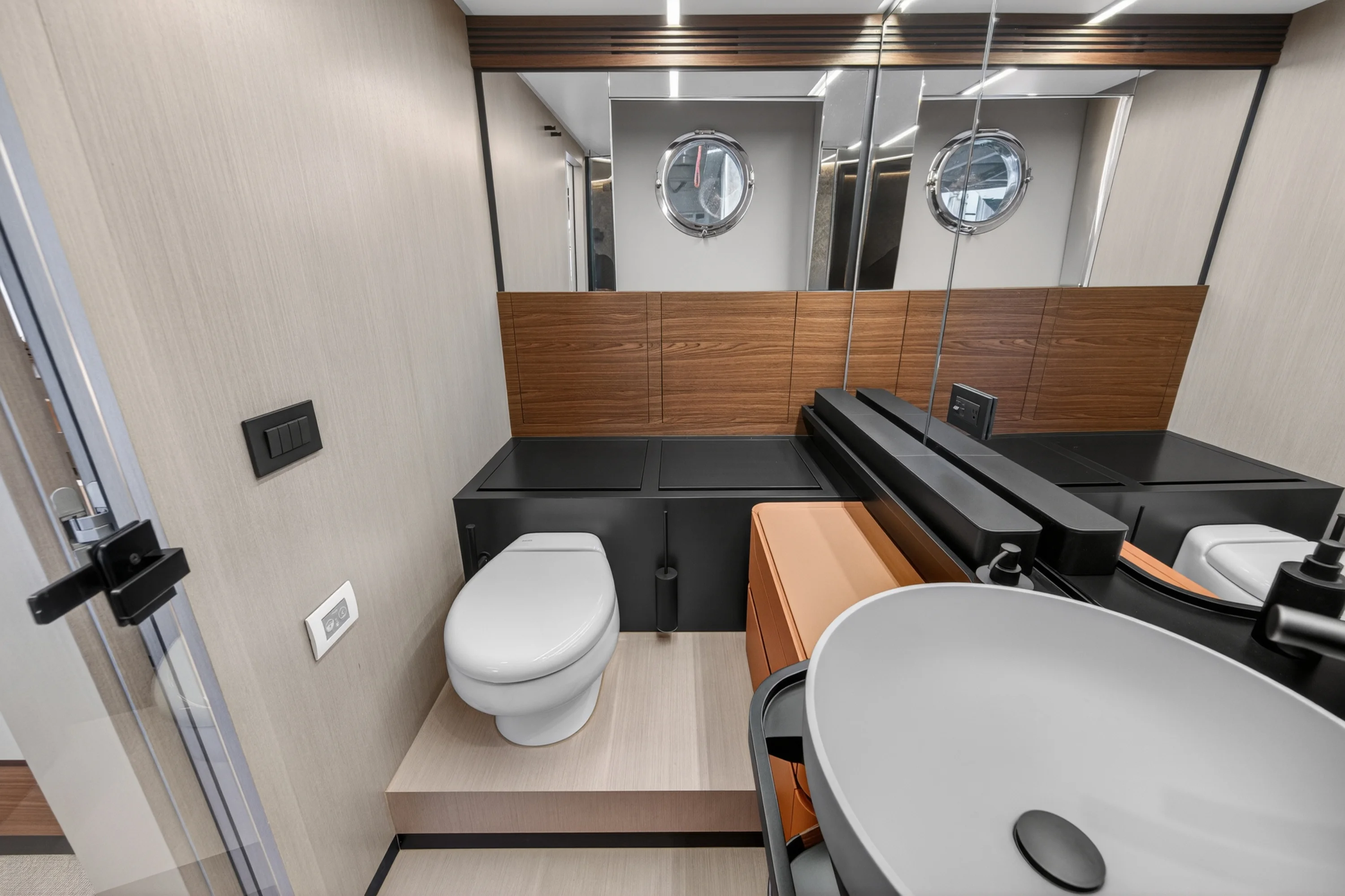 2026 Azimut S7 Image Thumbnail #79