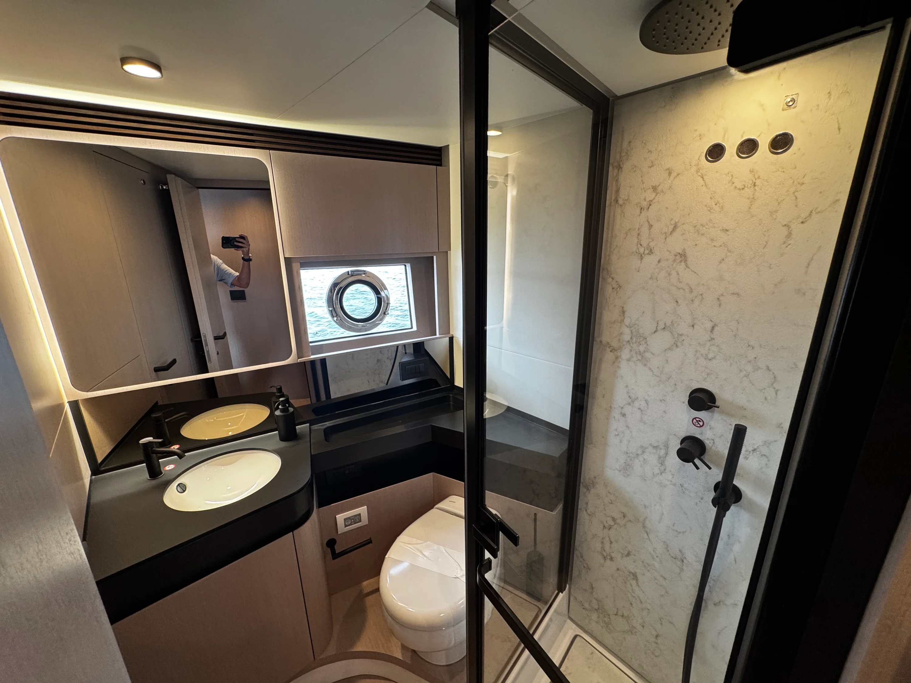 2026 Azimut S7 Image Thumbnail #38