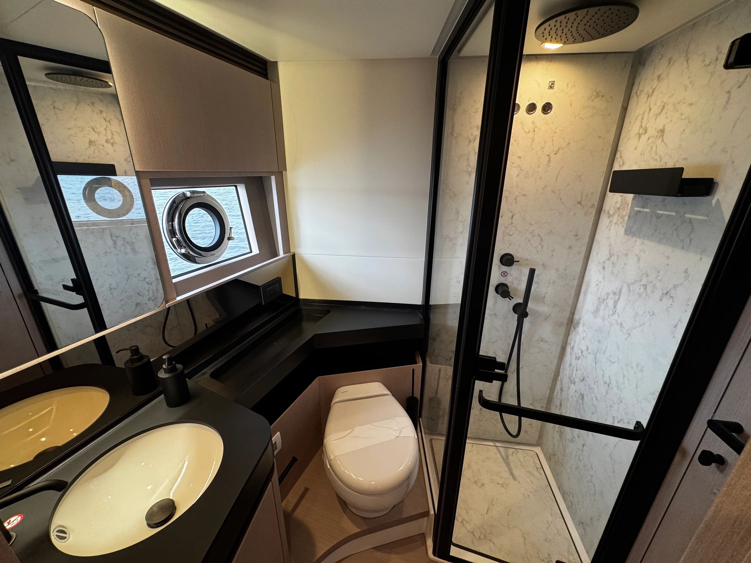 2026 Azimut S7 Image Thumbnail #37