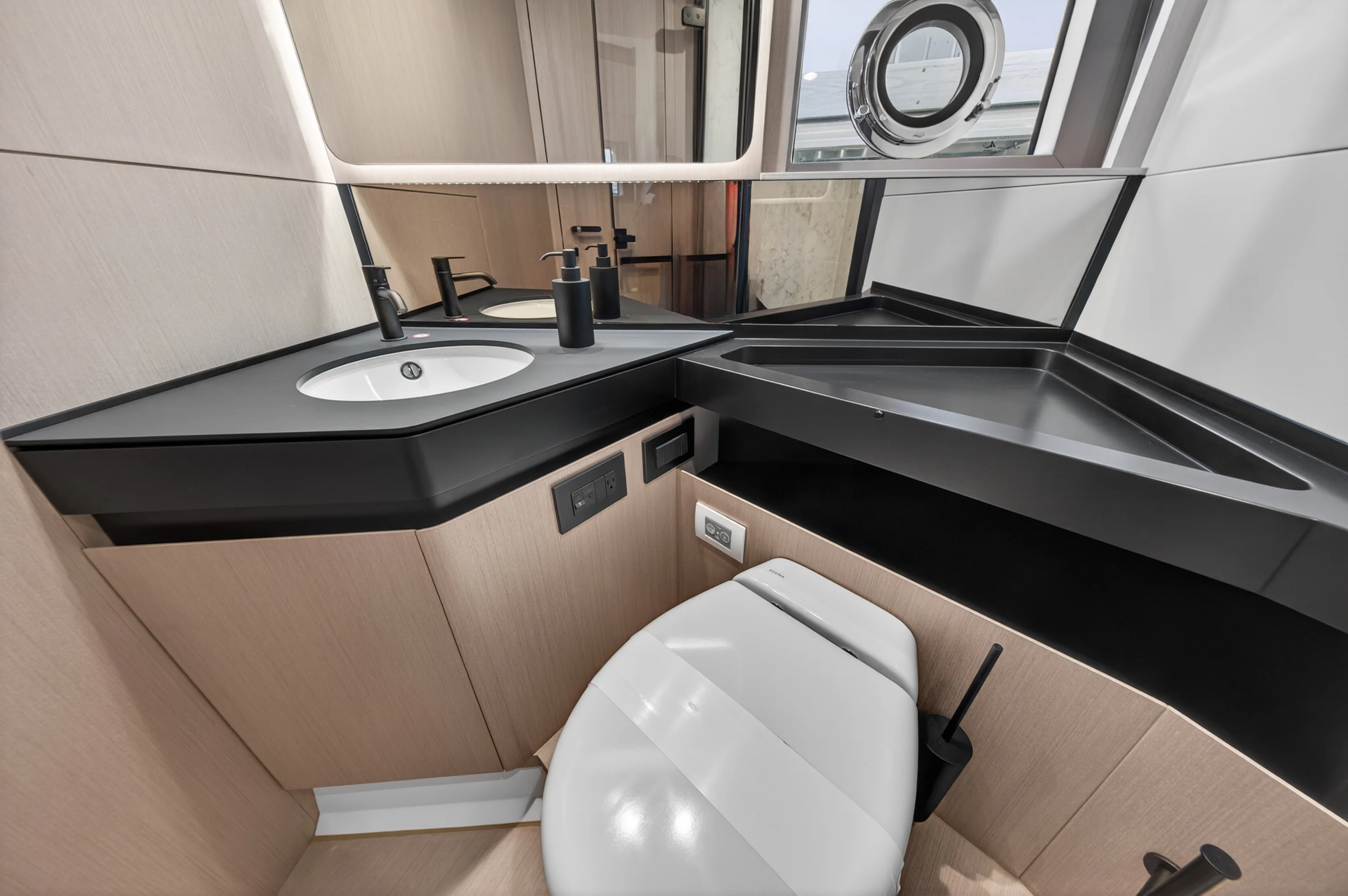 2026 Azimut S7 Image Thumbnail #90