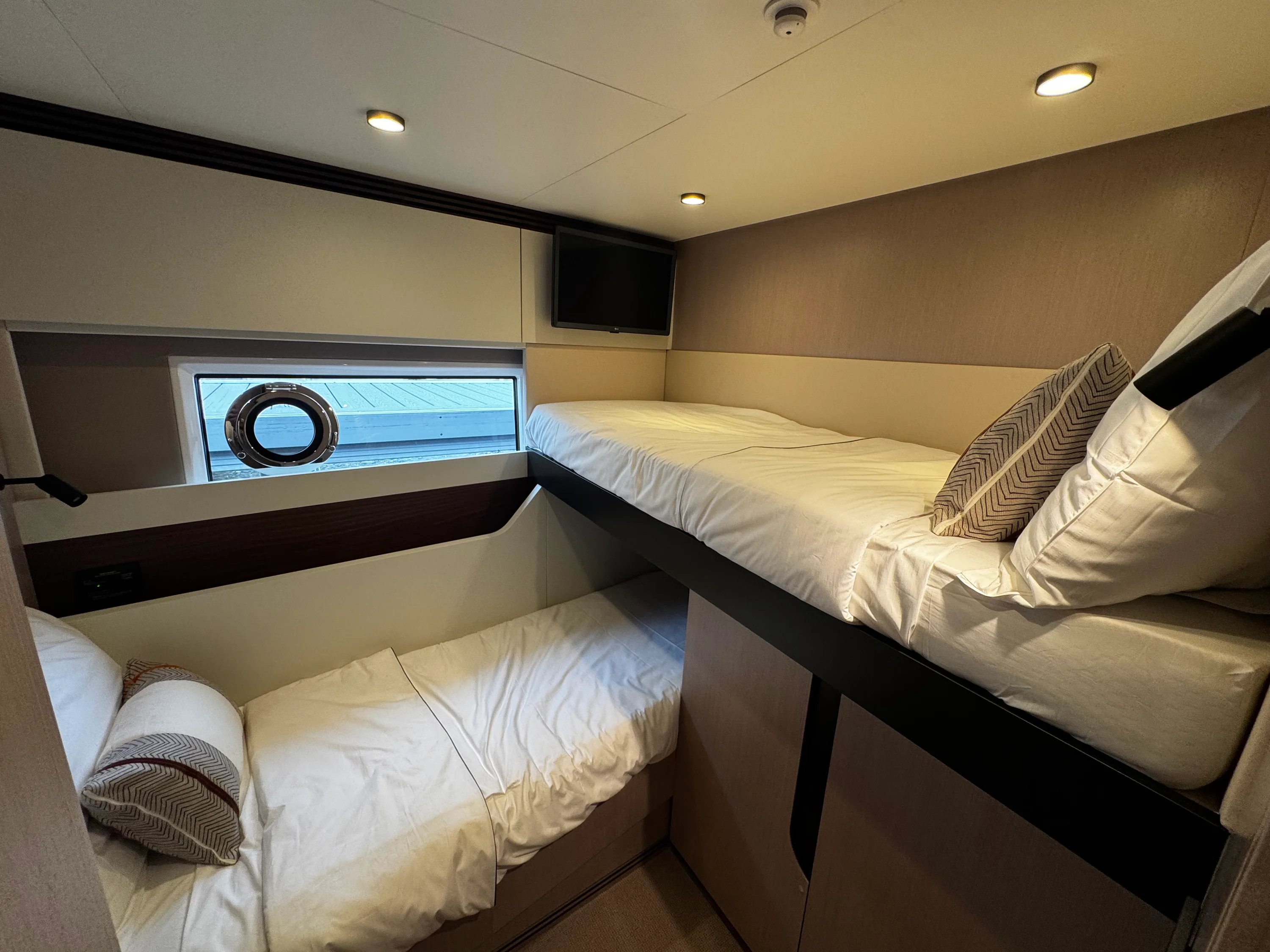 2026 Azimut S7 Image Thumbnail #34