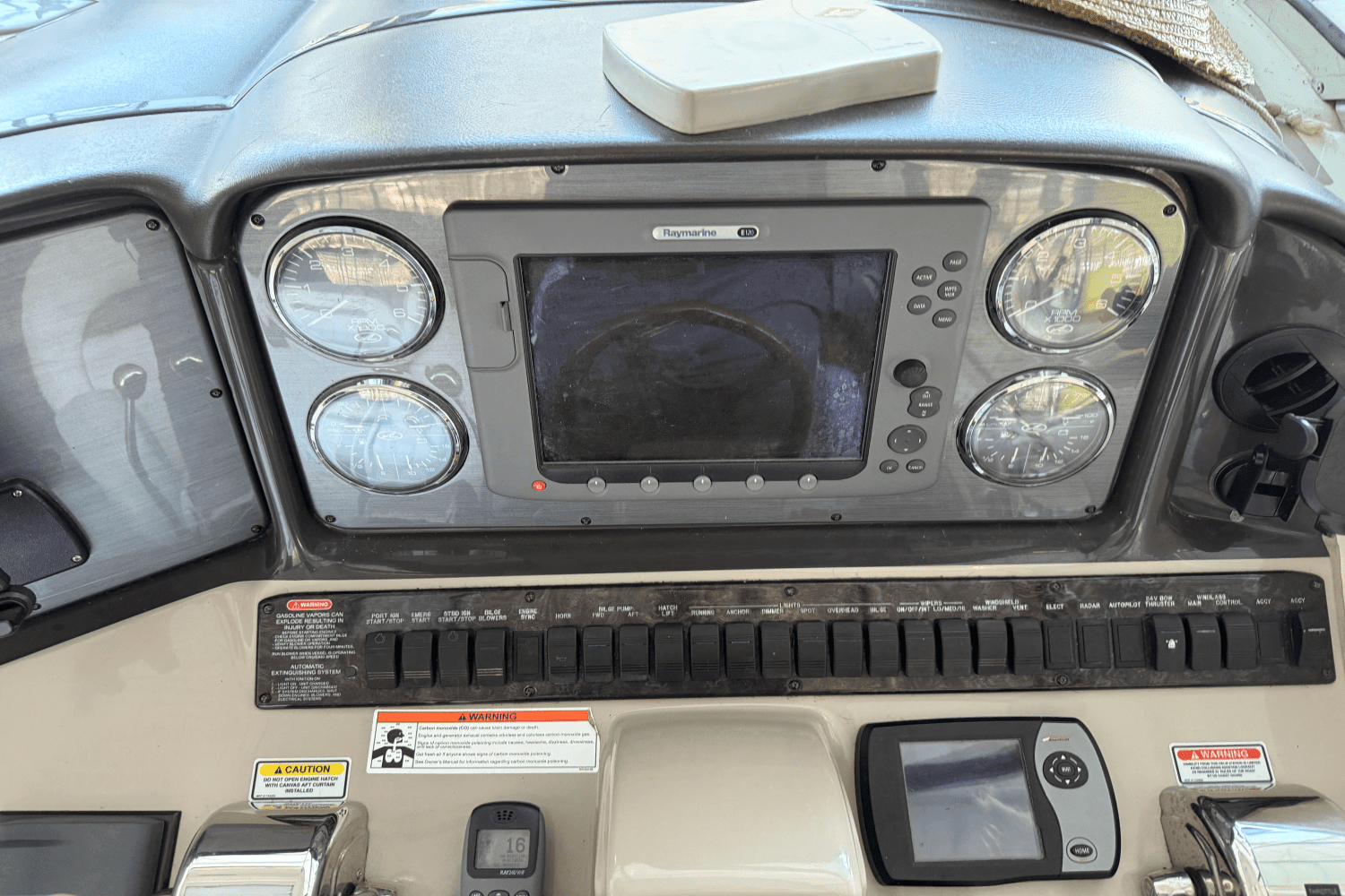 2006 Sea Ray 40 SUNDANCER Image Thumbnail #24