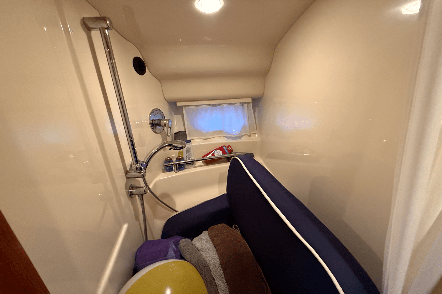 2006 Sea Ray 40 SUNDANCER Image Thumbnail #43