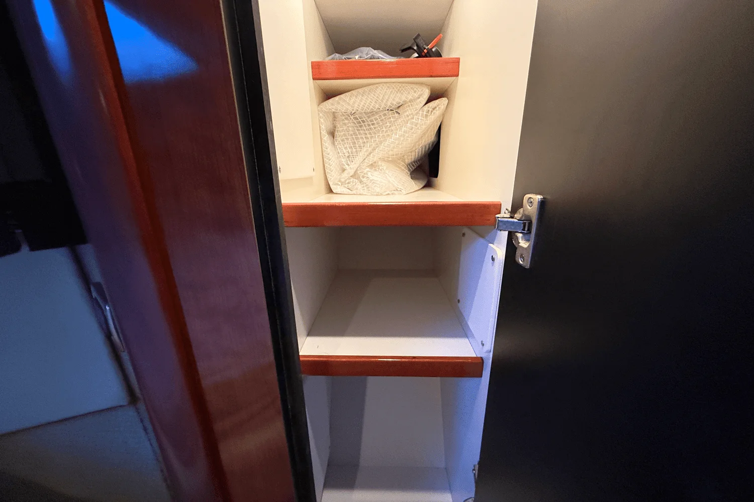 2006 Sea Ray 40 SUNDANCER Image Thumbnail #42